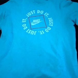 Nike tee